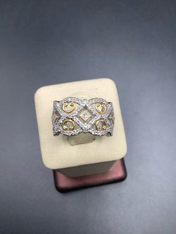 18KT Two Tone Encrusted Gold Ring ( 7.8 grams Size 6.5 )