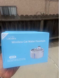 Wireless cat water fountain