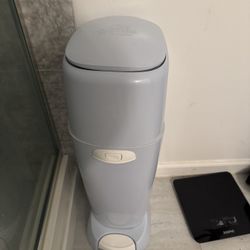 Diaper Genie