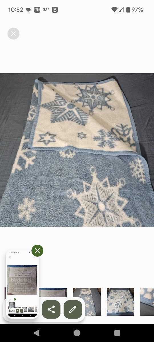 Biederlack Snowflake Snuggle Blanket