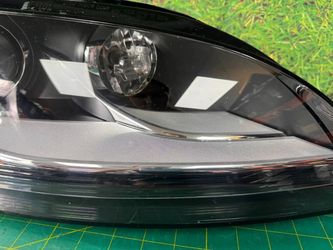 2008-2010 AUDI TT RIGHT XENON HEADLIGHT HEADLAMP OEM 8J0941030L