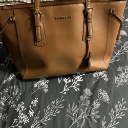 Michael Kors Voyager East/West Tote