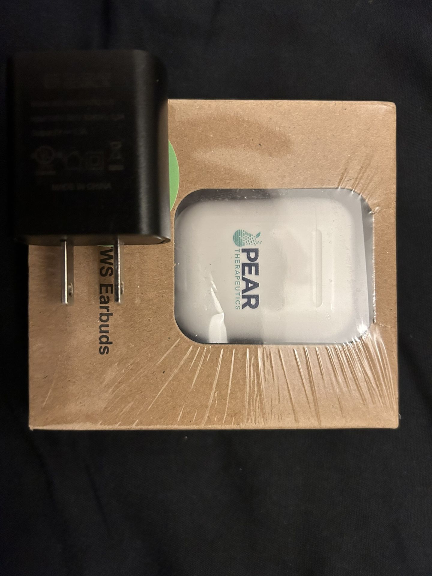 Pear Wireless Earbuds New In Box Very Similar To Apple Earbuds In Looks And Sound Quality 