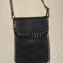 Forever black crossbody w/ black silver chain strap