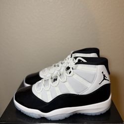 Size 12 Nike Jordan 11 concord