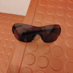 Oakley Miss Conduct sunglasses