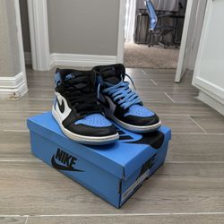 University Blue Jordan 1s **AUTHENTIC**