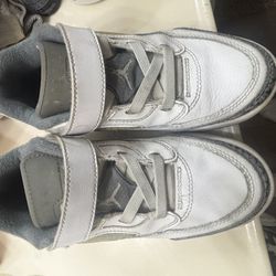 Nike Jordan’s Boys Size 1