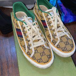 Gucci Low Top Shoes Got Receipt