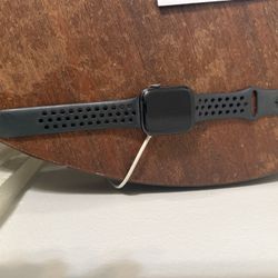 Apple Watch Series 5 