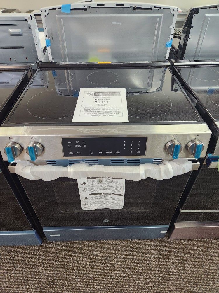30 in. 5 Burner Element Slide-ln Electric Range in Stainless Steel with Crisp Mode