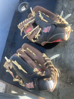 Baseball Gloves Right Hand Throw Size 10.5 Both For 20 Dollars 