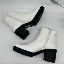 NEW YORK AND COMPANY Women's Alex Square Toe Booties faux leather White size 7.5