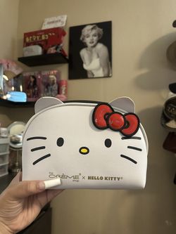 Hello Kitty Make Up Bag