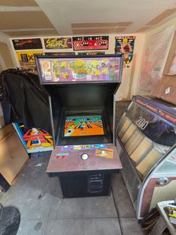 The Simpsons Bowling arcade machine