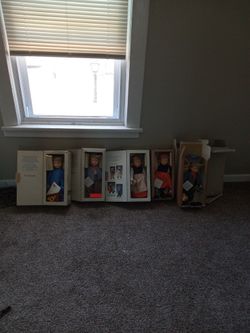 5 Old German  Dolls 4 Of Them Are A Pair One Is A Duplicate 