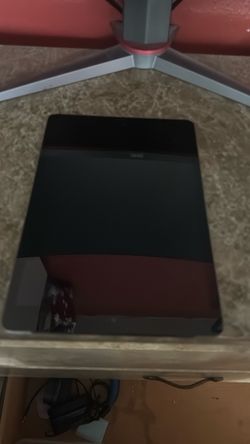 Broken Ipad . Broken charger Port