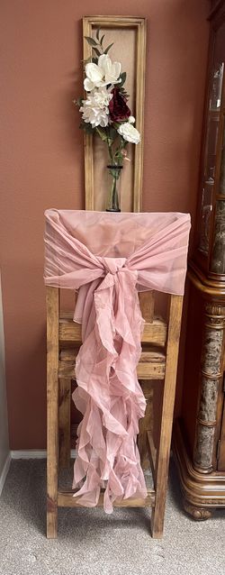 Dusty rose Chair Covers And Table Runners