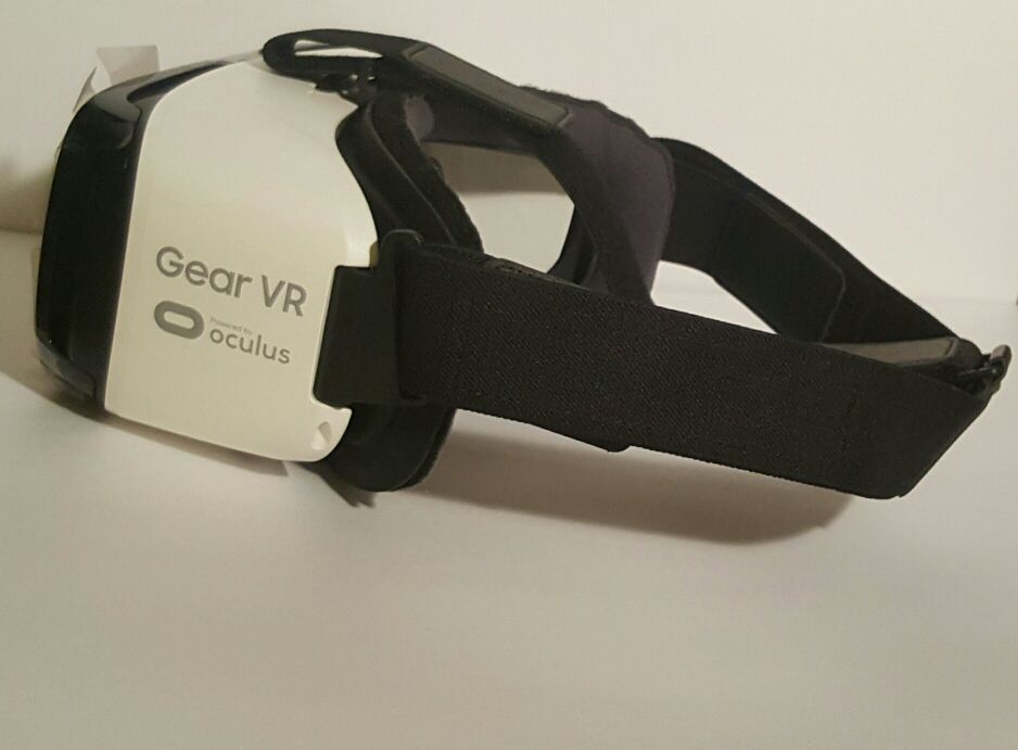 Samsung Gear VR Headset for Galaxy S7/S7 Edge_ Note5_ S6 edge+/S6