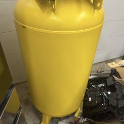 Dewalt 80 Gallons Air Compressor Cfm 17.9