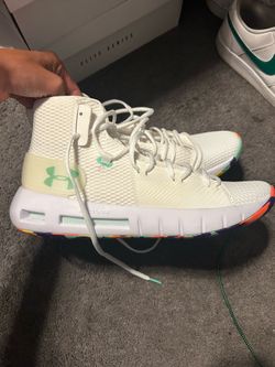 Under Armour Basketball shoes