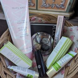 Mary Kay Gift Basket 