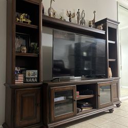 Entertainment Center + Flatscreen TV