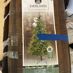 9ft LED Tree