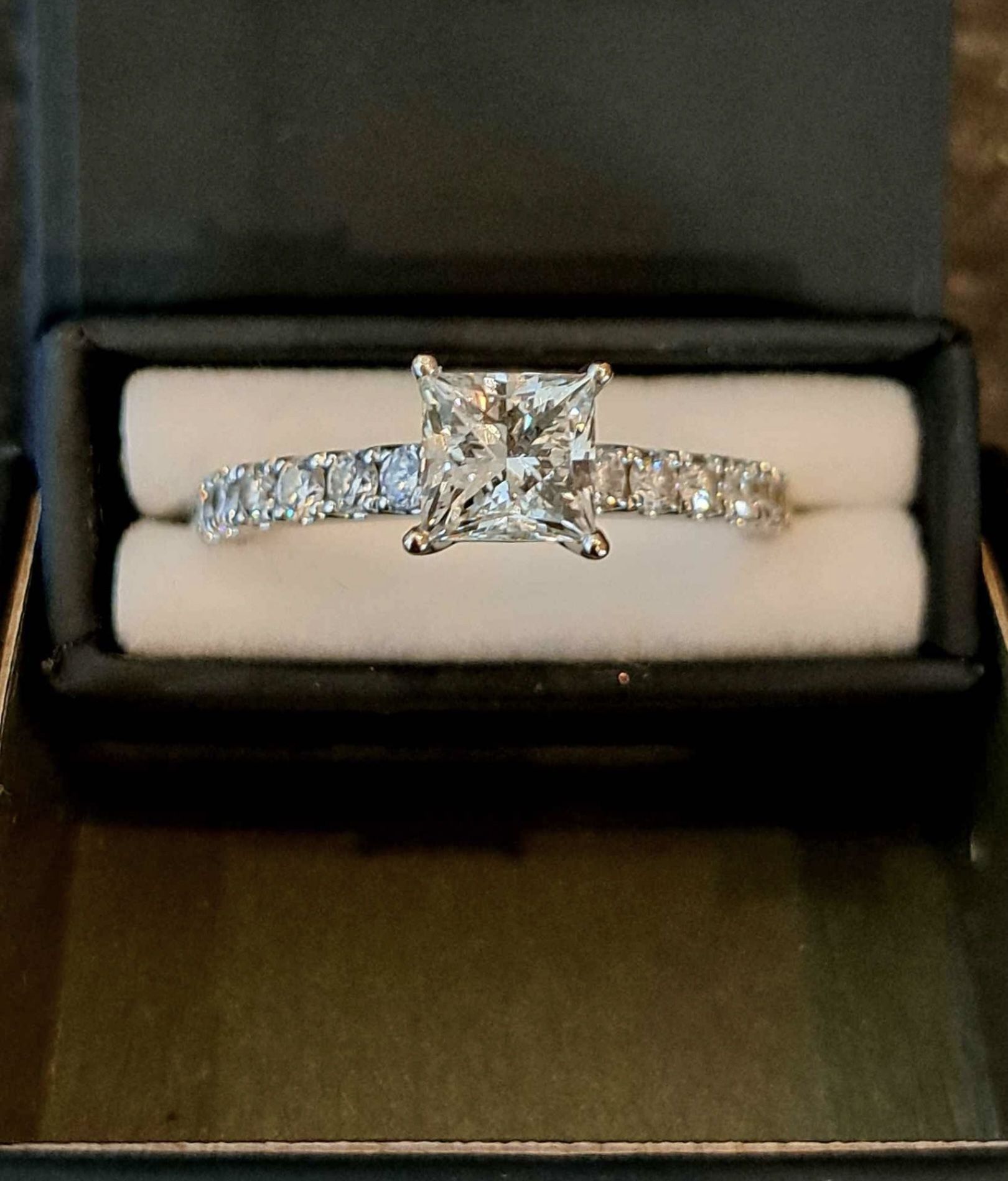 $13,000 At Kay The Leo Natural 1.04 Carat VS2 Center Diamond Engagement Ring