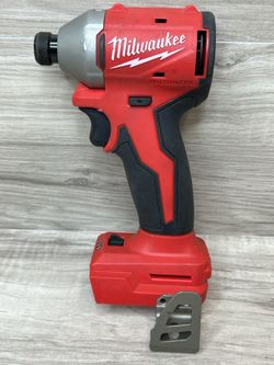 Milwaukee 3651-20 M18 18V Brushless 1/4-INCH Impact Driver (PO1025435)