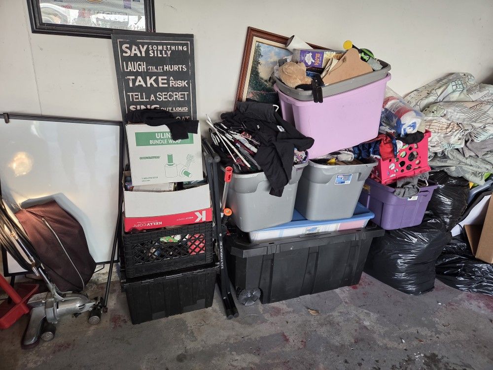 **UPDATED** Swapmeet/Reseller Lot (Clothes, Collectibles, Knickknacks)