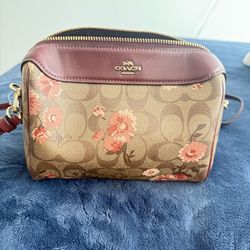 Coach cross body brown/burgundy