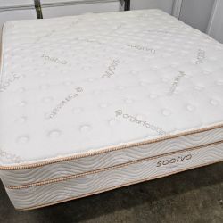 LIKE NEW! Saatva Classic Firm Cal-King Mattress - Delivery Available