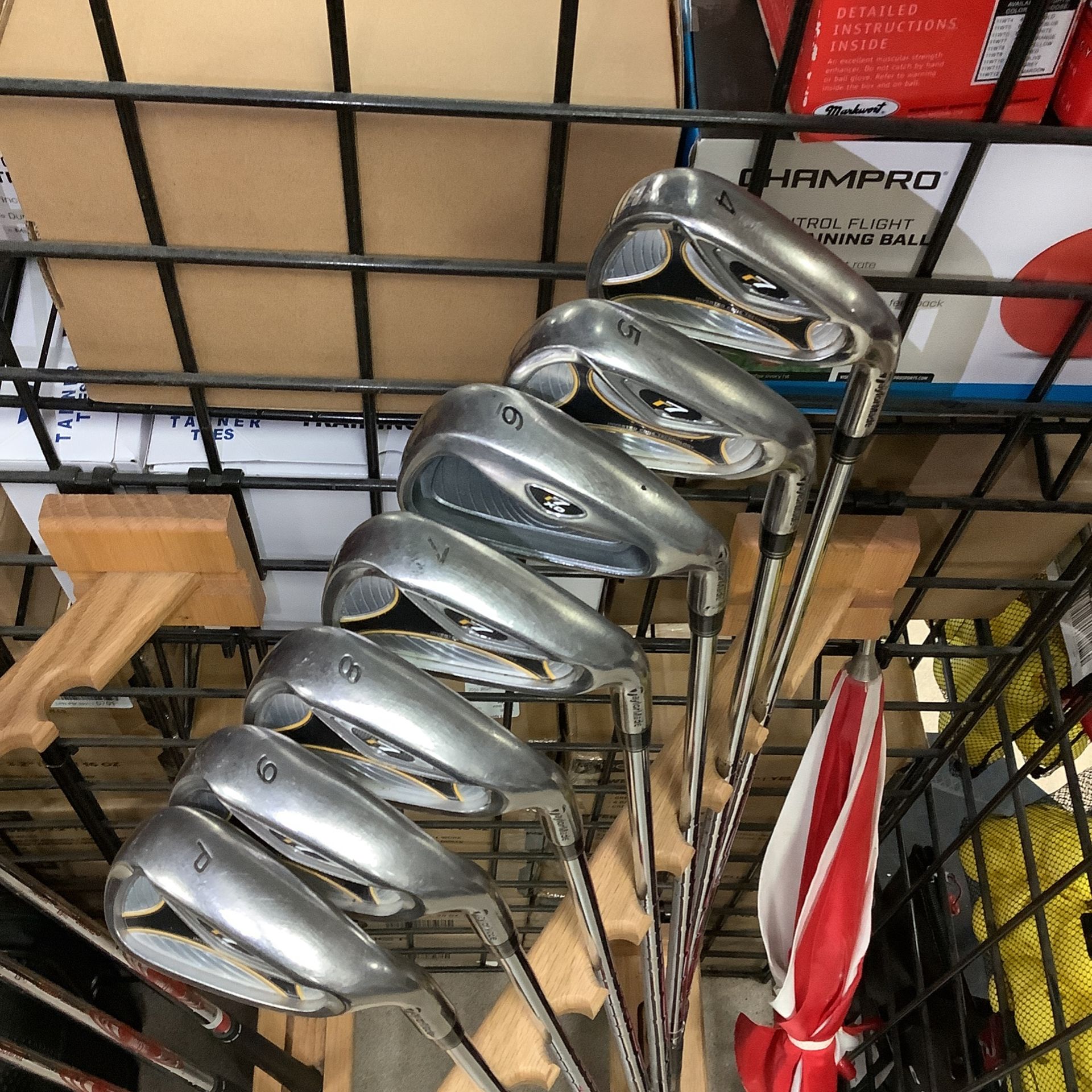TaylorMade R7 Iron Set 49, PW (6 Iron Is R7 XD) SKU 478833 STIFF FLEX