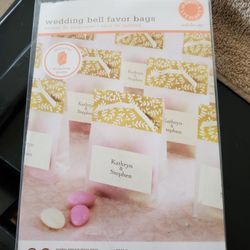 20 Favor Small Boxes. New