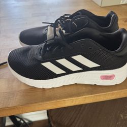 Adidas Women’s Size 10 