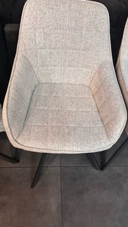 Kitchen Chairs -4 swivel