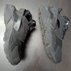  Nike Air Huarache running Size 9