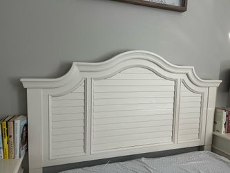 Queen size bed frame