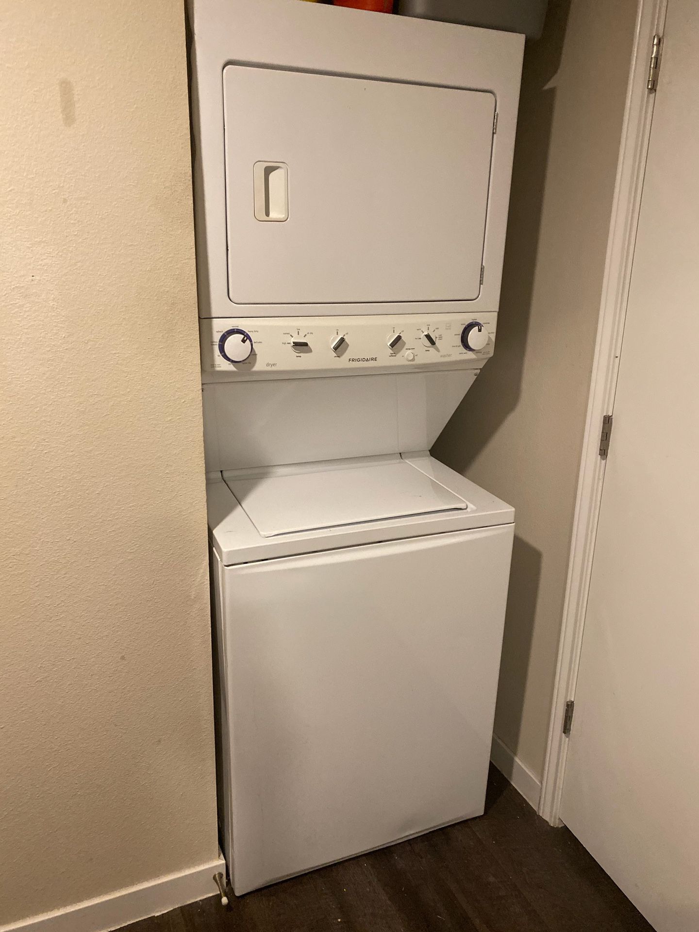 frigidaire stackable washer and dryer $200