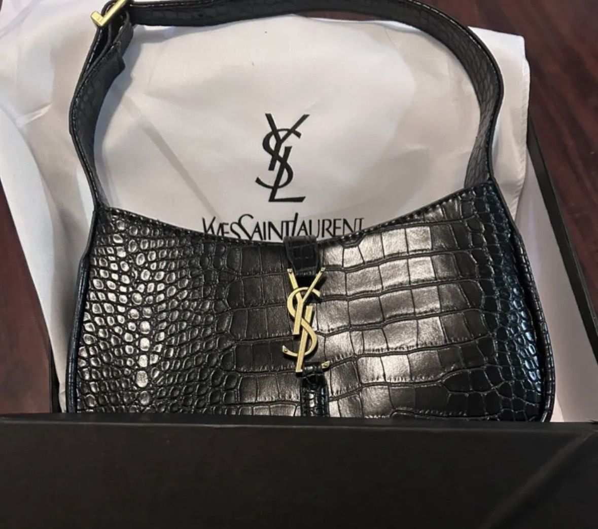 *† Saint Laurent YSL Shoulder bag/ Timeless Luxury💝