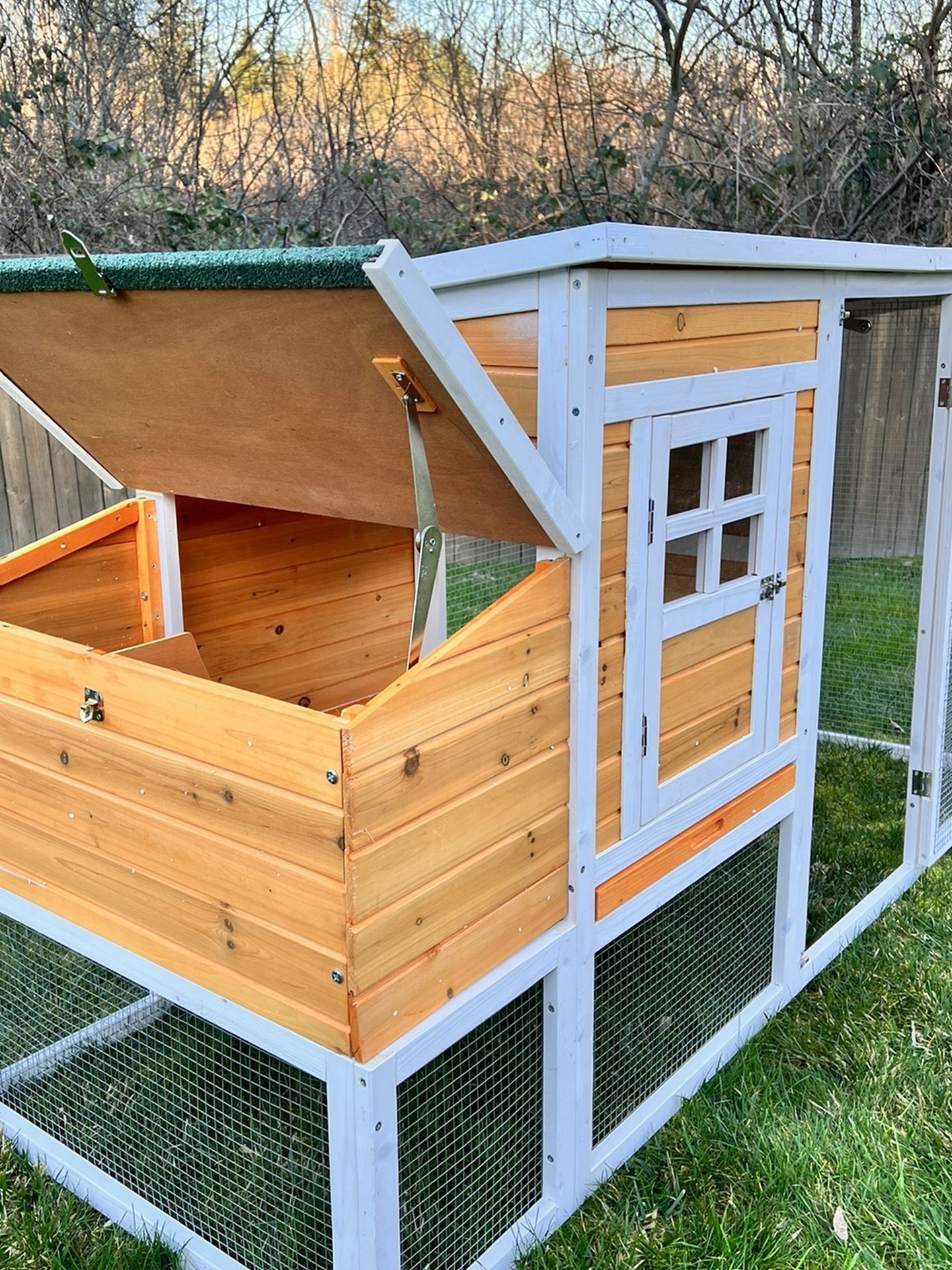 Chicken Coop or Rabbit Hutch - 77.9 x 29.5 x 40.5 Inches