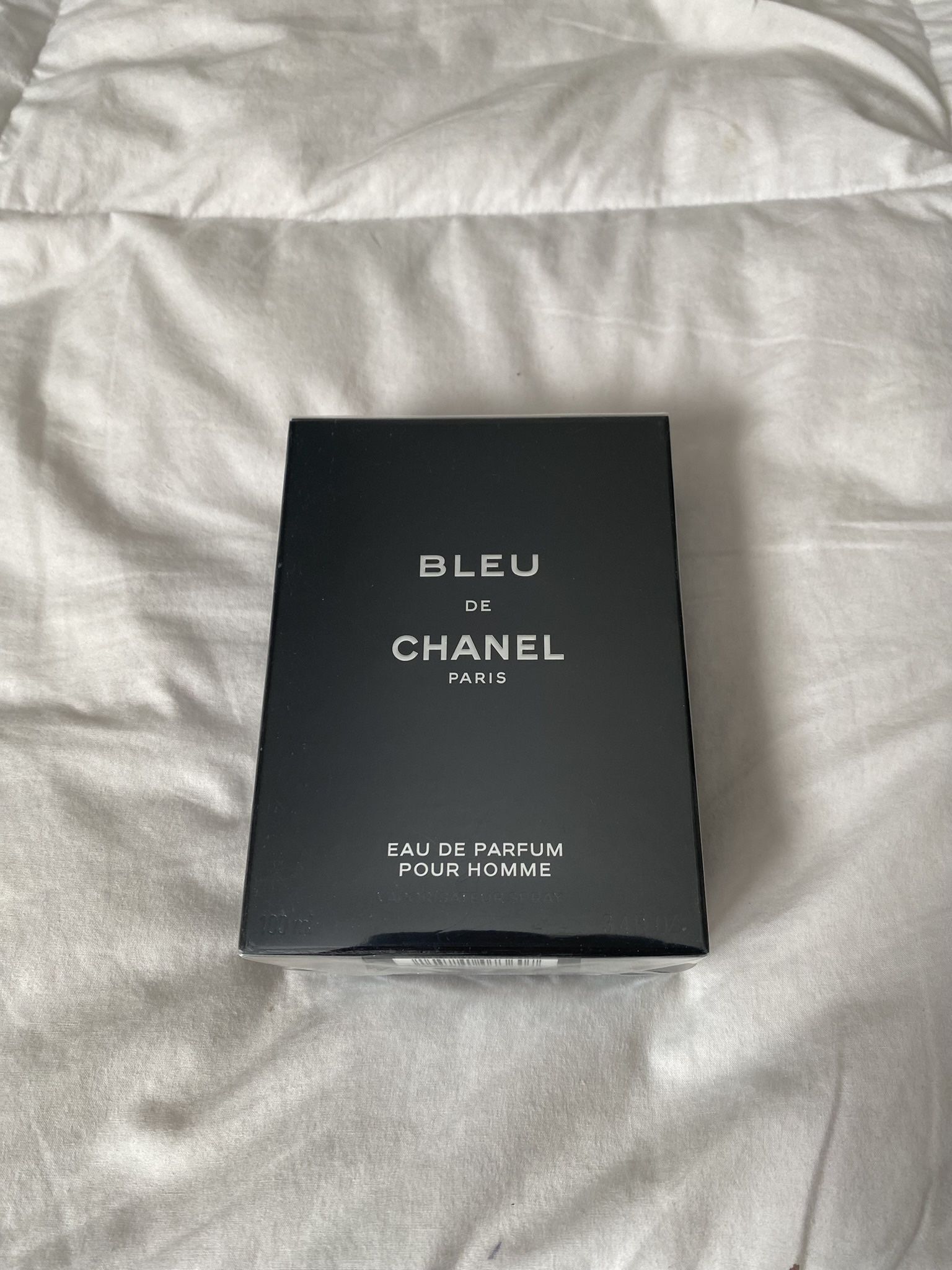 Designer Fragrance Bundle – 3 Authentic Colognes 50% Off + Free $25 Handbook