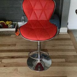 4 Adjustable Bar Stools