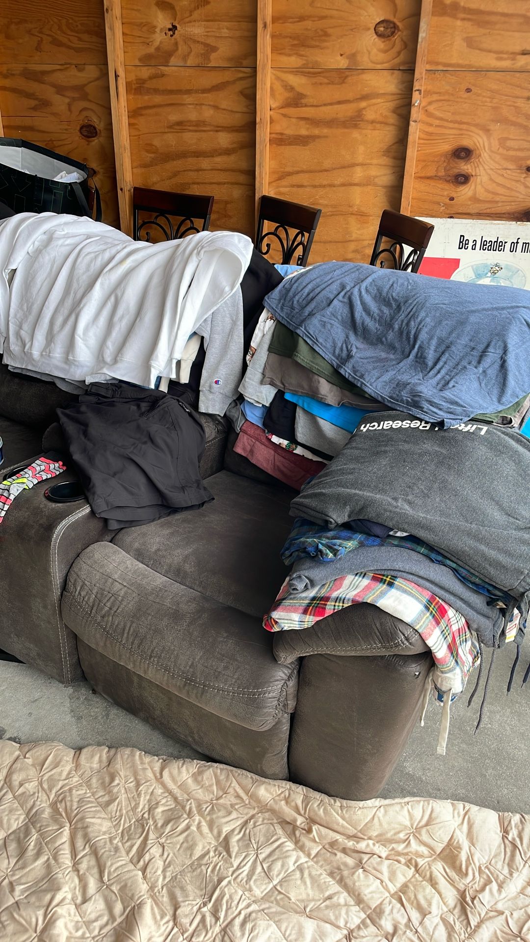 Free Men’s Clothes 
