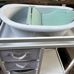 Frida Baby Tub And Changing Table Free