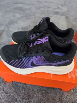 Tenis Nike 7.5 para mujer nuevos
