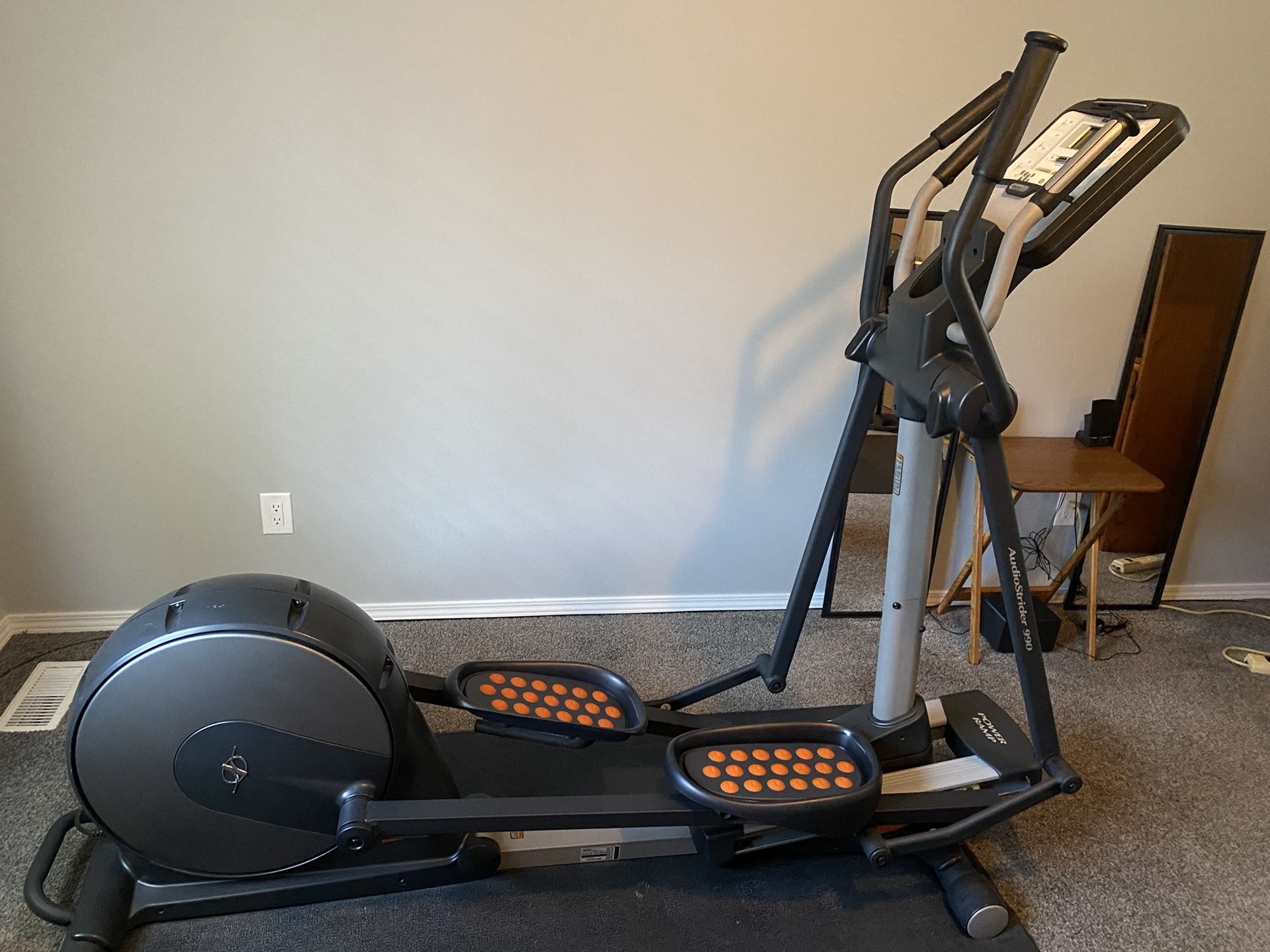 NordicTrack Audio Strider 990 Elliptical Trainer Like New for Sale in