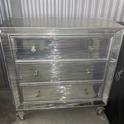 Silver Mirrored 3 Drawer chest