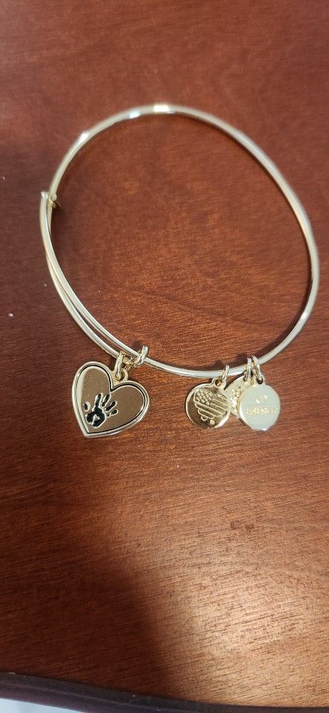 Mom Bracelet